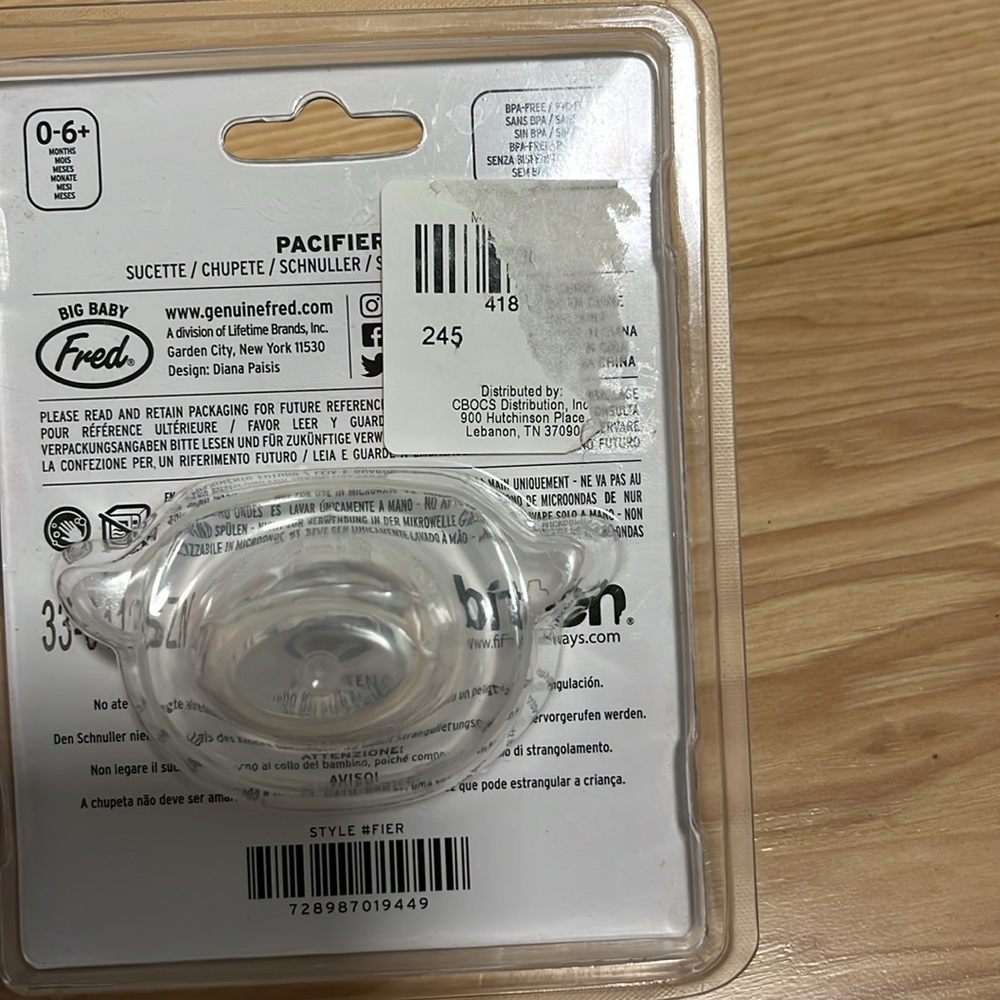 Mustache Pacifier - Picture 2 of 2
